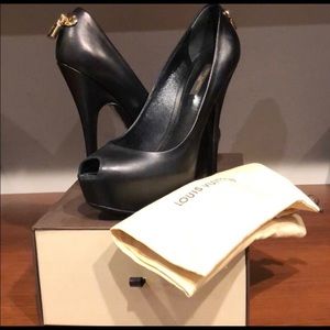 LV Black lambskin pump peep toe with gold lock
